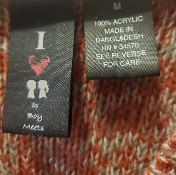 Sweater - Picture 3 of 3